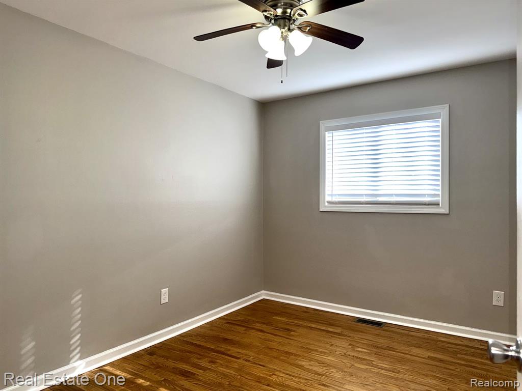 731 Stanley Avenue, Pontiac, MI 48340 — Photo 24