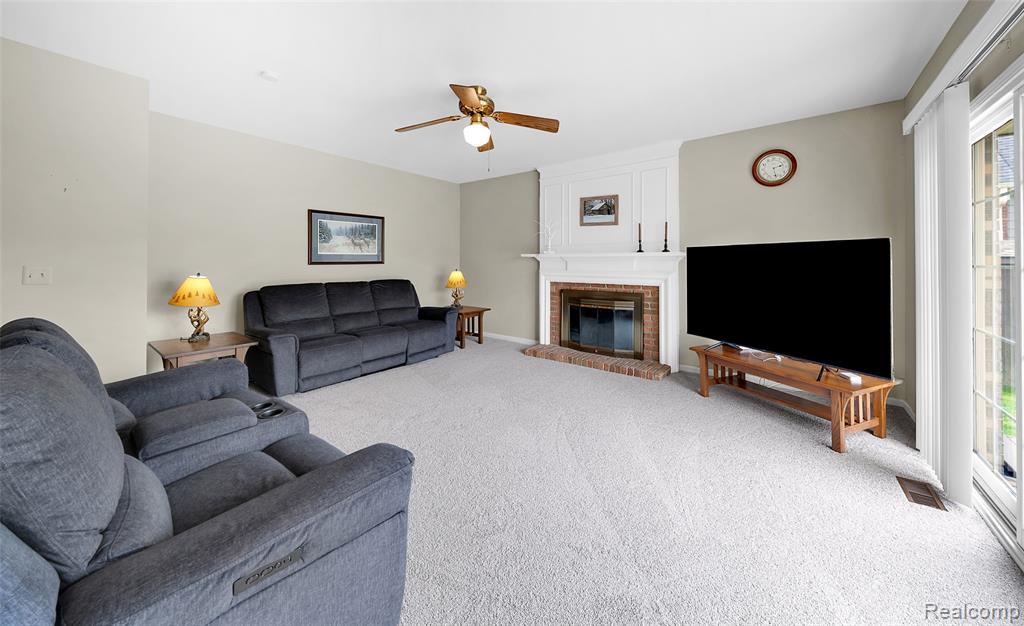45300 White Pines Drive, Novi, MI — Photo 14