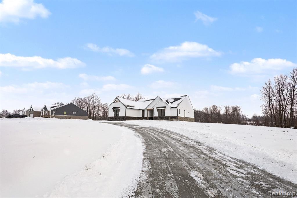 71719 Hidden River Drive, Armada, MI — Photo 2