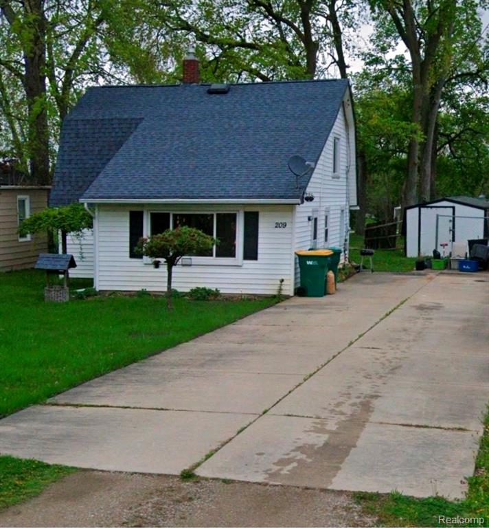 209 Park Street, Gaines Vlg, MI 48436