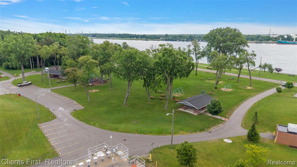 840 Saint James Street, Marysville, MI 48040 — Photo 18