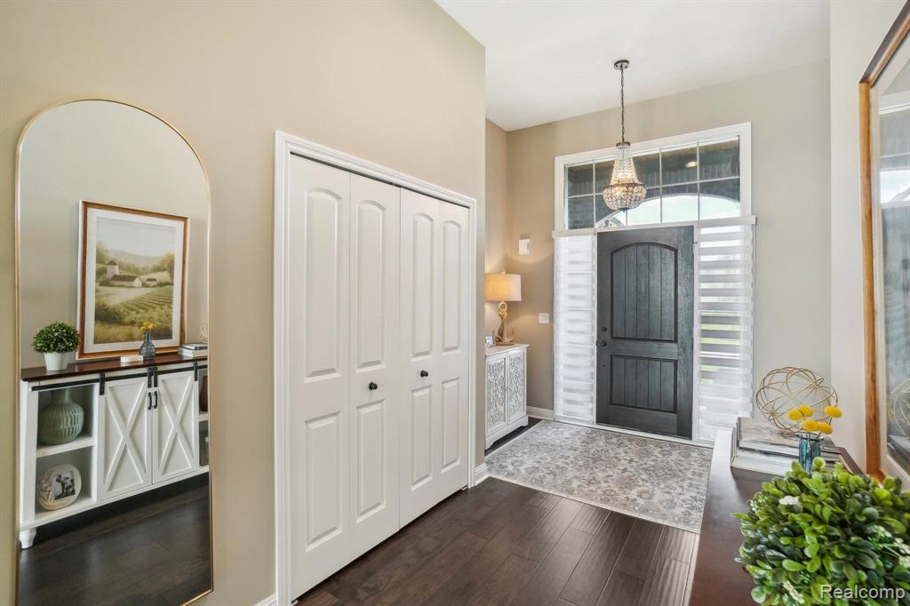 54718 LAWSON CREEK Drive, Utica, MI 48316 — Photo 7