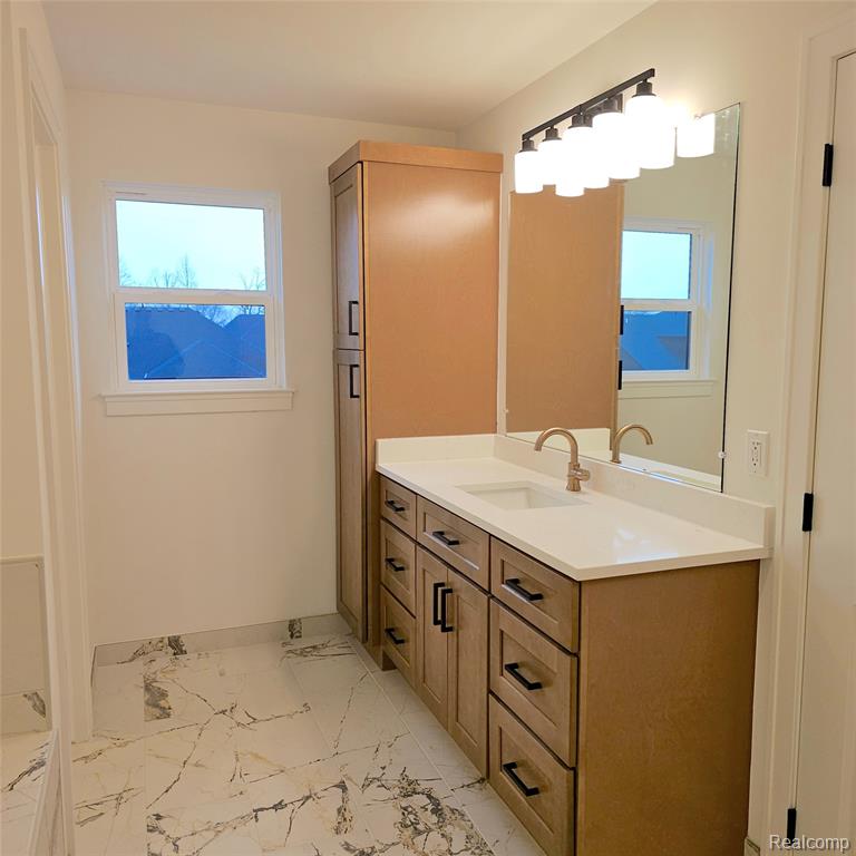 50829 Mistwood Drive, Macomb, MI 48042 — Photo 28