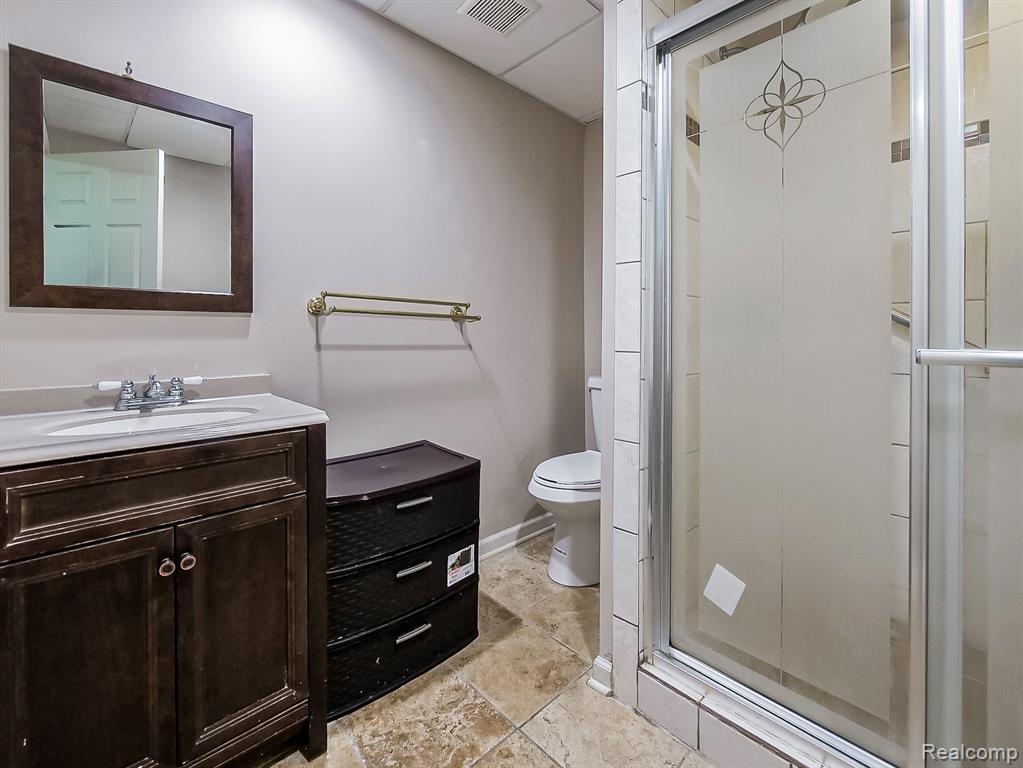 43261 CHARDONNAY Drive, Sterling Heights, MI 48314 — Photo 37