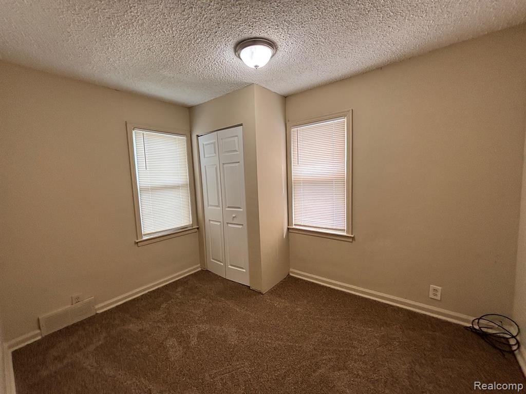 8119 Essex Avenue, Warren, MI 48089 — Photo 8