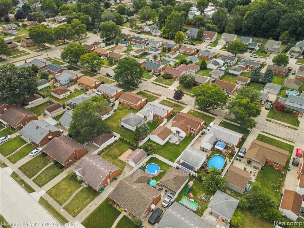 6484 Huntleigh Street, Garden City, MI — Photo 53