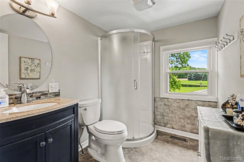 10810 Petrieville Highway, Eaton Rapids, MI 48827 — Photo 17