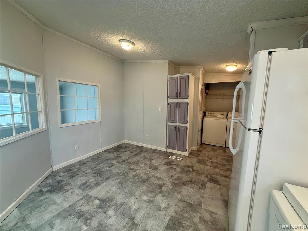 7104 Scarborough Ln., Whitmore Lake, MI 48189 — Photo 10