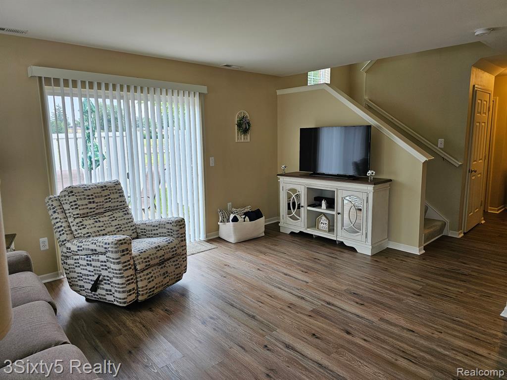 22041 FAIRLANE Boulevard, Woodhaven, MI 48183 — Photo 11