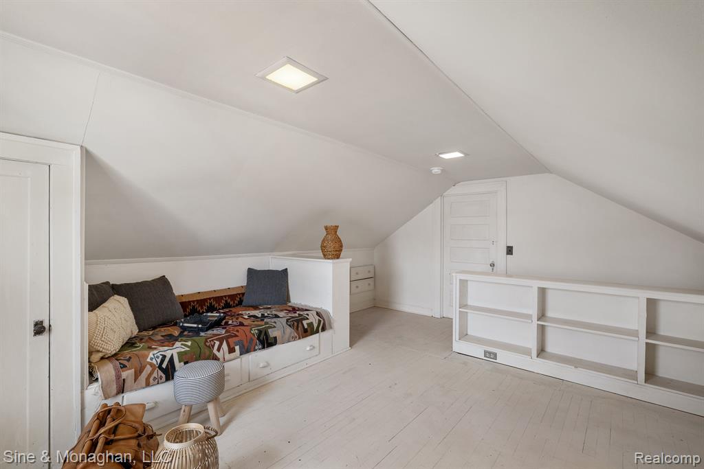 797 WASHINGTON Road, Grosse Pointe, MI 48230 — Photo 36