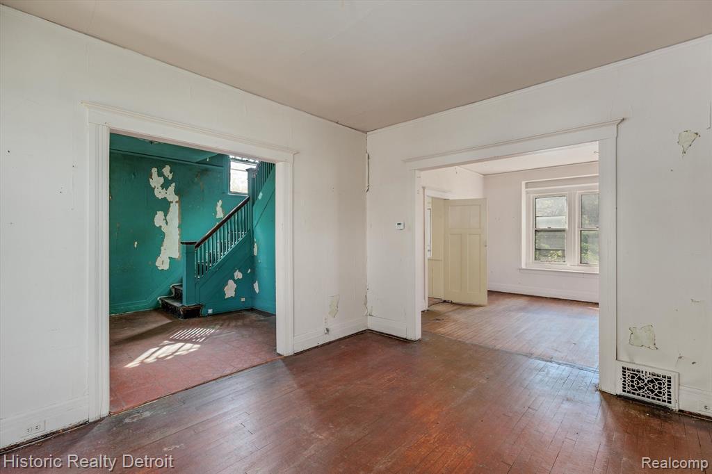 923 CALVERT Street, Detroit, MI 48202 — Photo 4