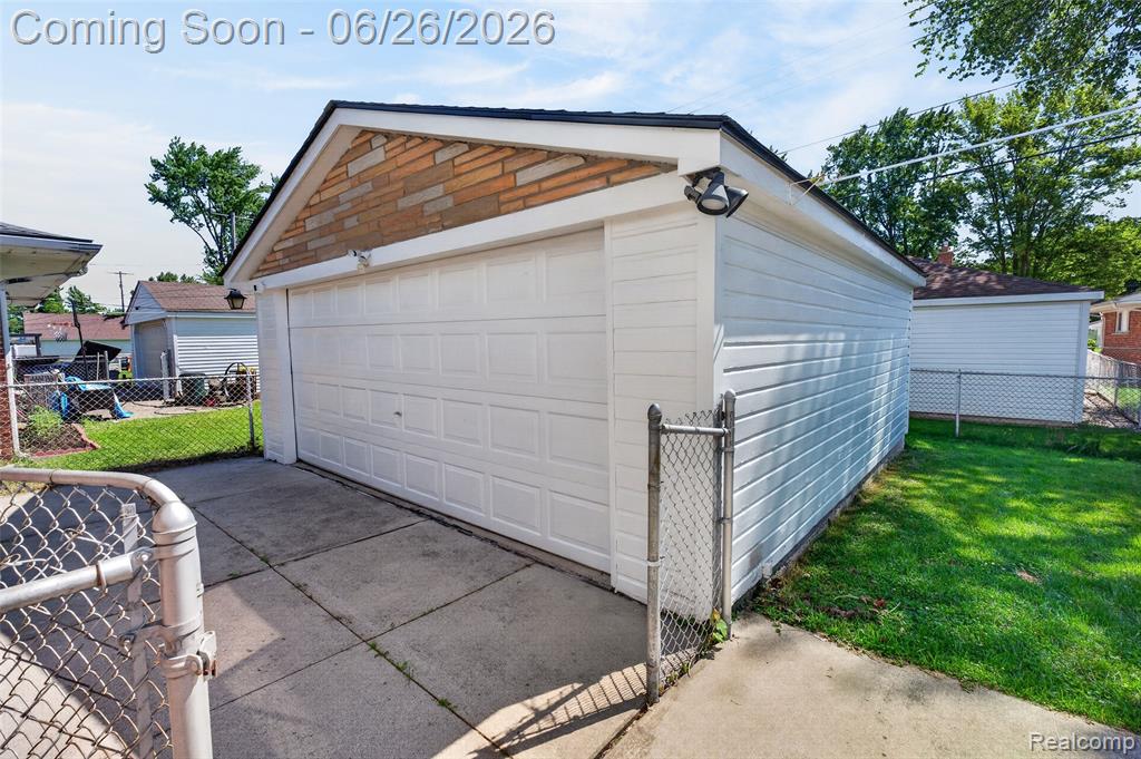 7660 Louise Court, Westland, MI — Photo 34