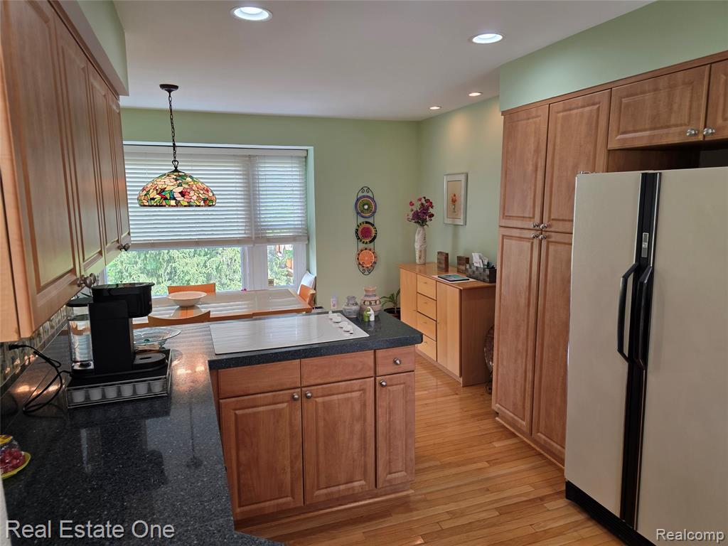 4201 Breckenridge Drive, 74, West Bloomfield, MI — Photo 7