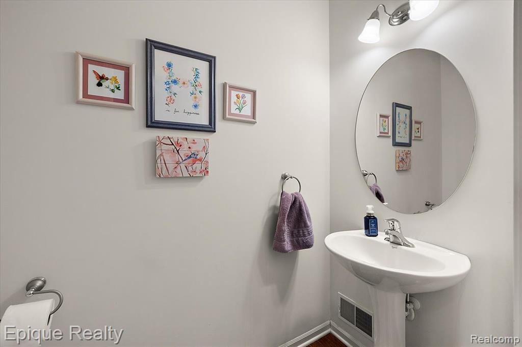 1014 Chelsea Boulevard, Oxford, MI 48371 — Photo 33