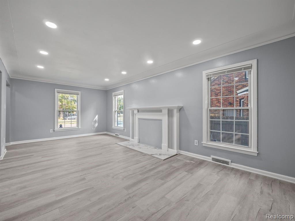 14514 CHANDLER PARK Drive, Detroit, MI 48224 — Photo 5