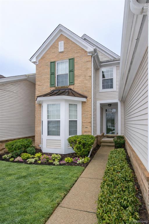 5710 Pinecroft Court, Clarkston, MI — Photo 3