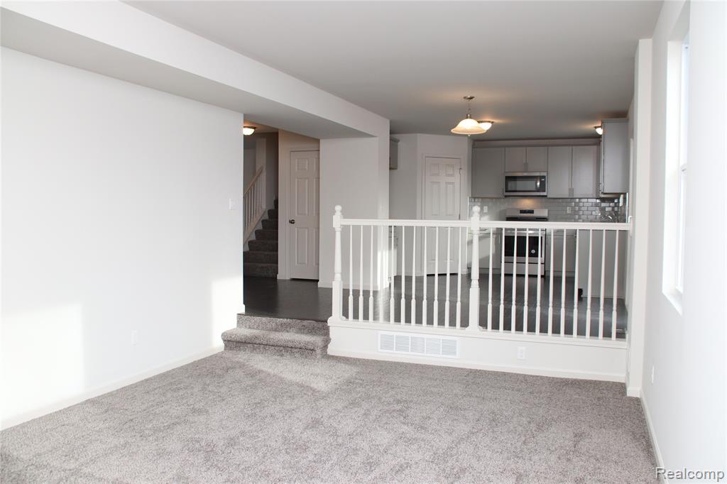 58278 PEMBROOKE Avenue, New Haven, MI 48048 — Photo 16