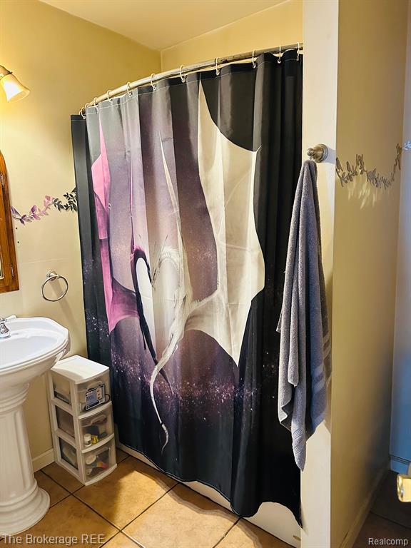 538 W STEWART Street, Owosso, MI 48867 — Photo 12