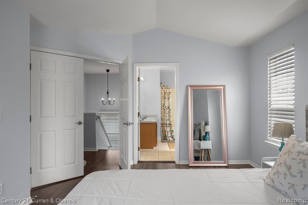 8611 BARRINGTON Drive, Ypsilanti, MI 48198 — Photo 19
