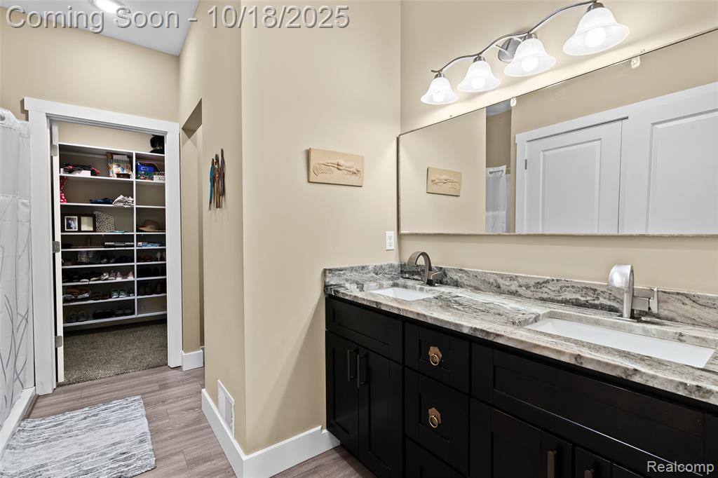 3129 Harbor Pointe Circle, Fenton, MI 48430 — Photo 18