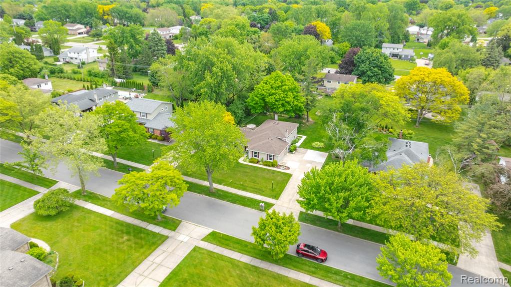 4118 CHERRYWOOD Drive, Troy, MI 48098 — Photo 33