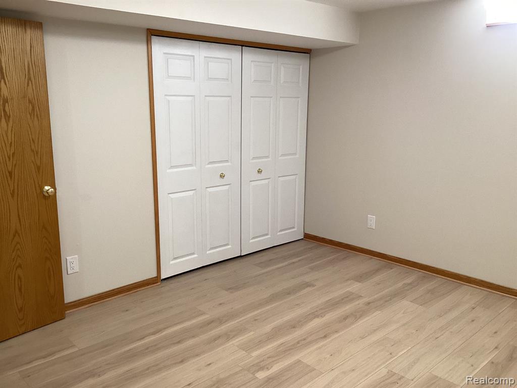 31180 COUNTRY Way, 20, Farmington Hills, MI 48331 — Photo 24