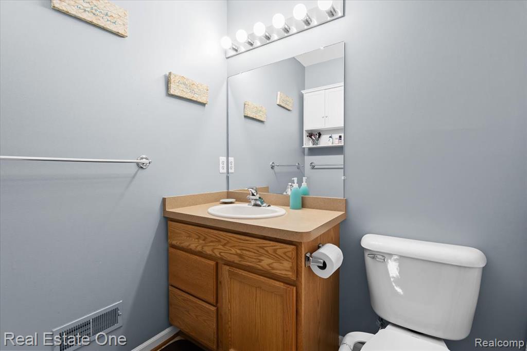10090 Heatherway Drive, Pinckney, MI 48169 — Photo 18