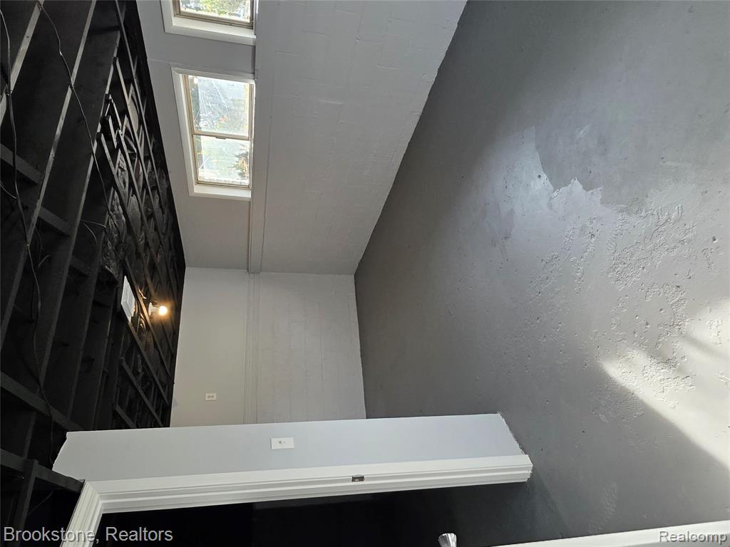 420 Sunnyside Drive, Flushing, MI 48433 — Photo 3