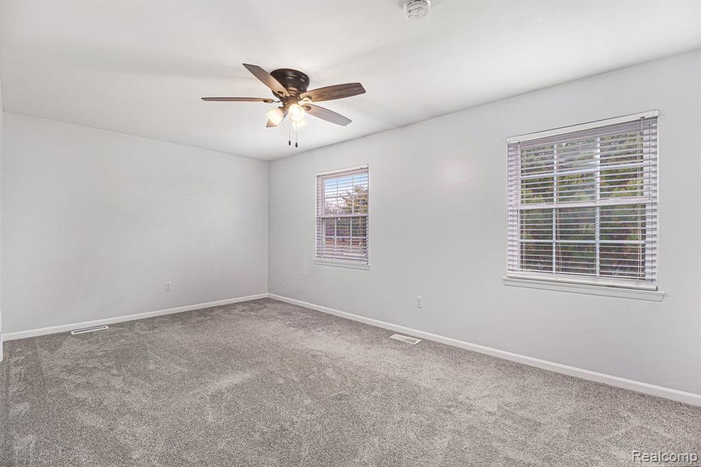 279 LAKE VILLAGE Drive, Walled Lake, MI 48390 — Photo 11
