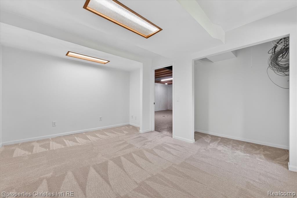 4352 Greenstown Drive, West Bloomfield, MI 48323 — Photo 43