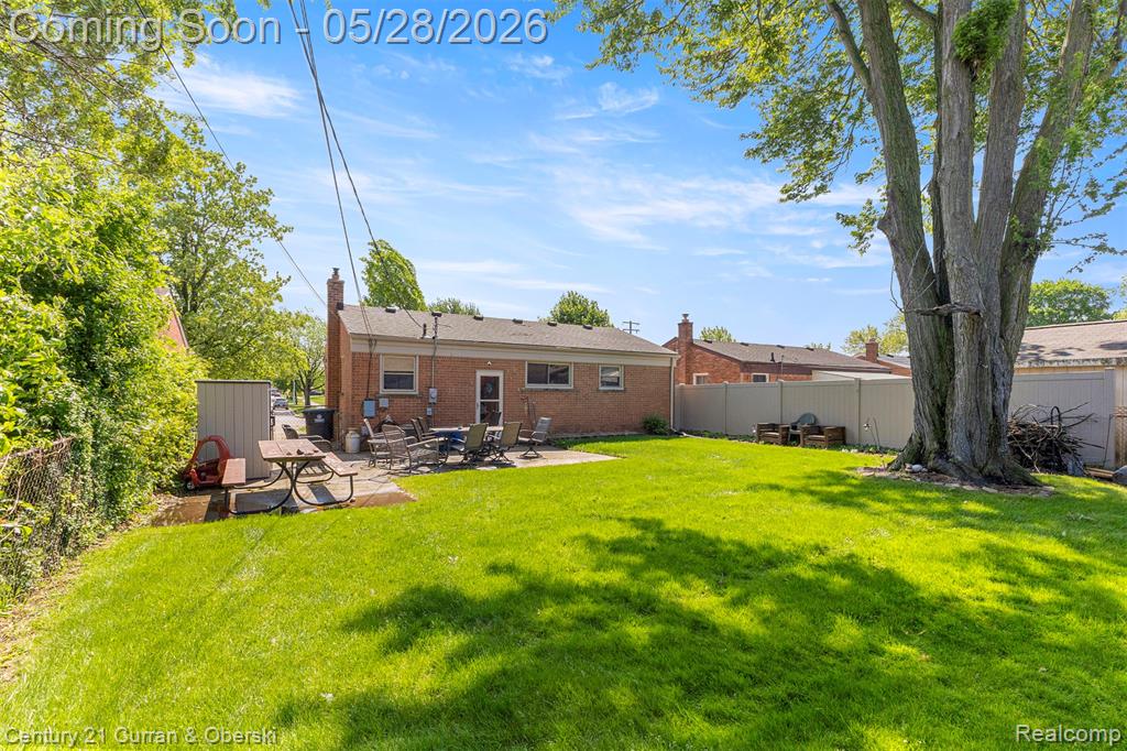 8245 N Hubbard Street, Westland, MI — Photo 20