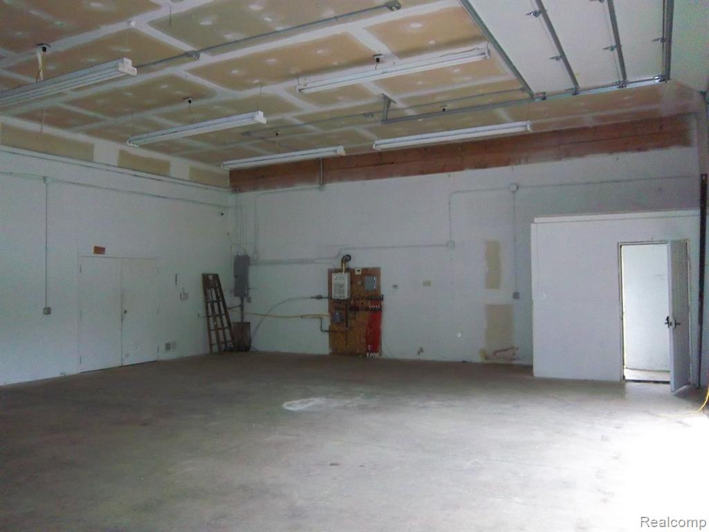5868 S LOVEJOY Road, Perry, MI 48872 — Photo 31