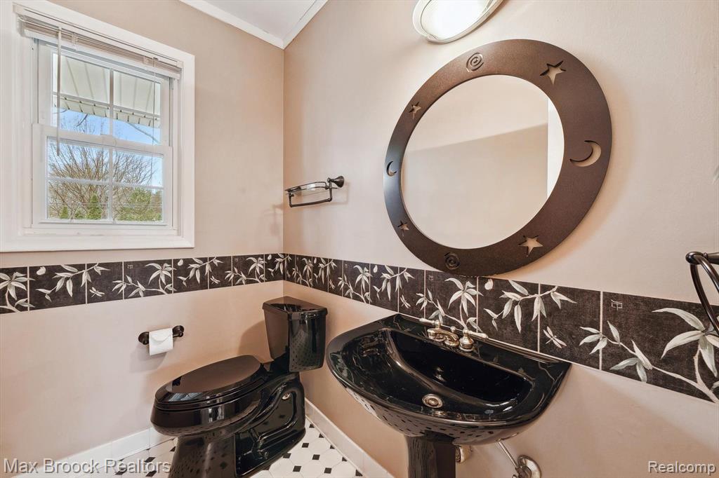 4488 BEACH Road, Troy, MI 48098 — Photo 14