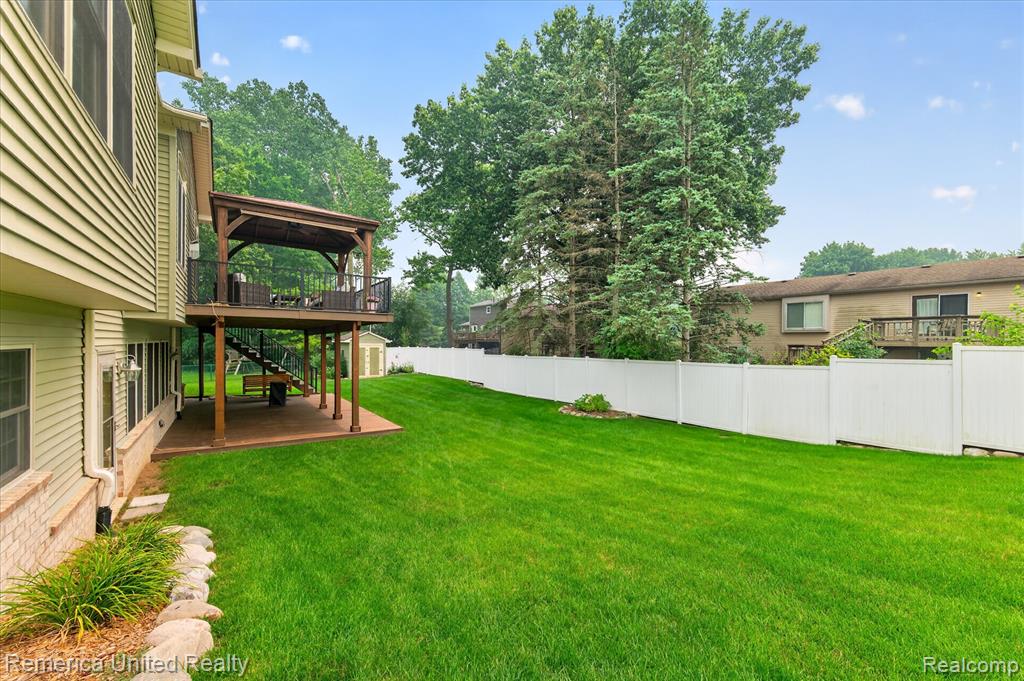 6169 Bay Court, Waterford, MI 48327 — Photo 56