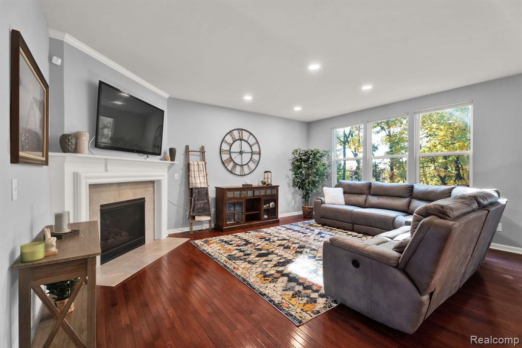 57757 Village Drive, New Hudson, MI 48165 — Photo 13