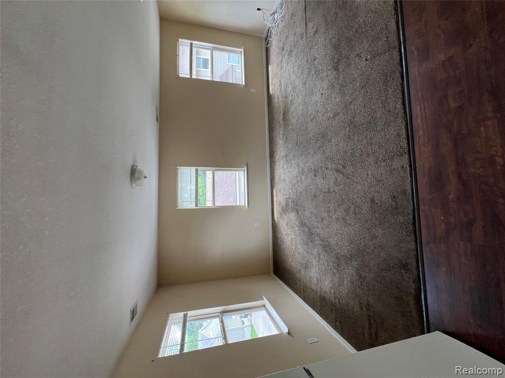 918 E Front Street, Monroe, MI 48161 — Photo 4