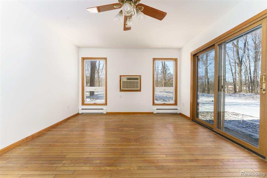 9800 Roberts Road, Gregory, MI 48137 — Photo 32