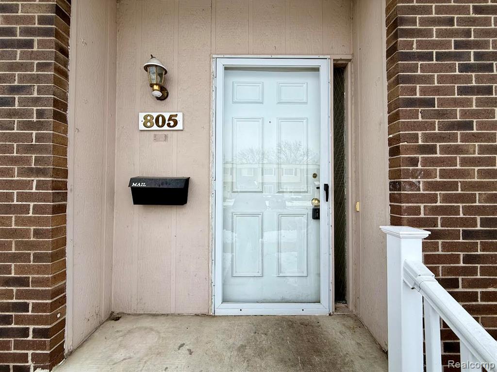 805 Estrada Drive, Belleville, MI 48111 — Photo 5