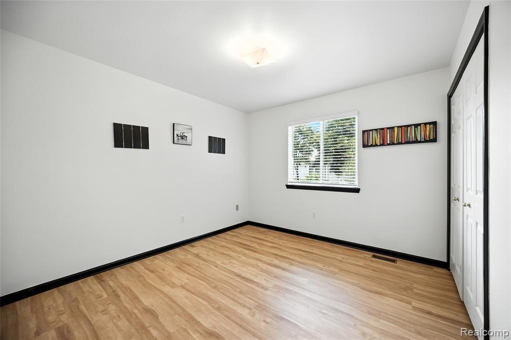 41270 Chancellor Court, Clinton Twp, MI 48038 — Photo 18