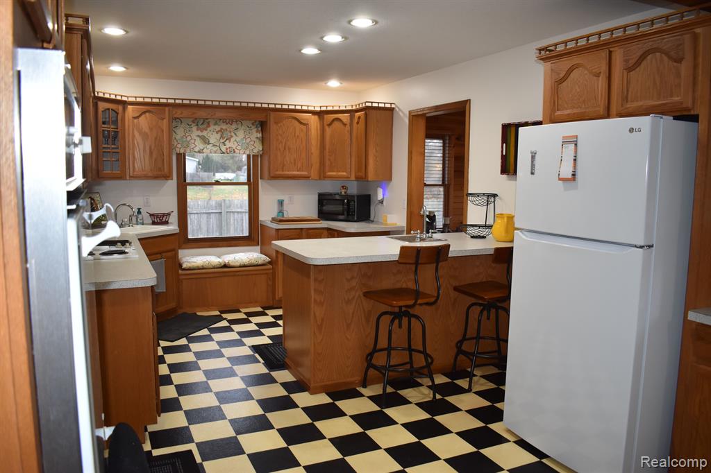 520 N MAIN Street, Webberville, MI 48892 — Photo 4