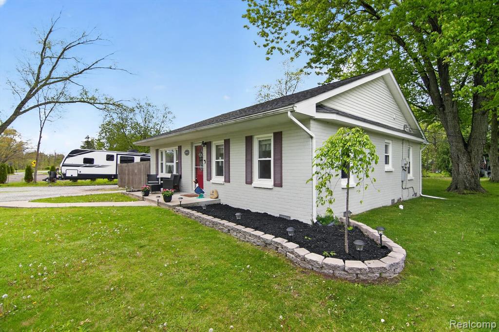 1020 Savage Road, Belleville, MI 48111 — Photo 7