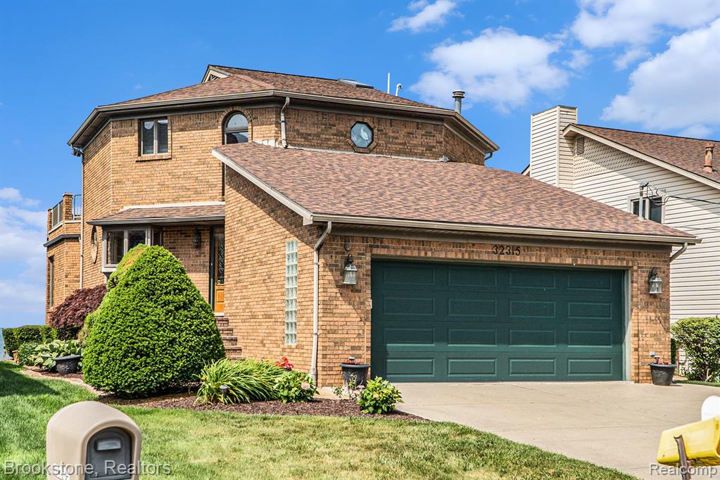 32315 N River Road, Harrison Township, MI — Photo 4