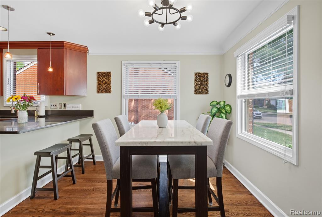 10554 Nadine Avenue, Huntington Woods, MI — Photo 11