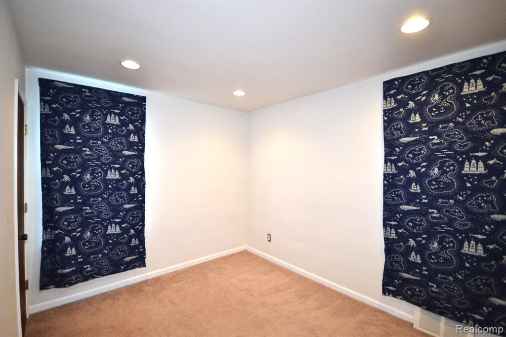 4082 ROYAL Avenue, Berkley, MI 48072 — Photo 19