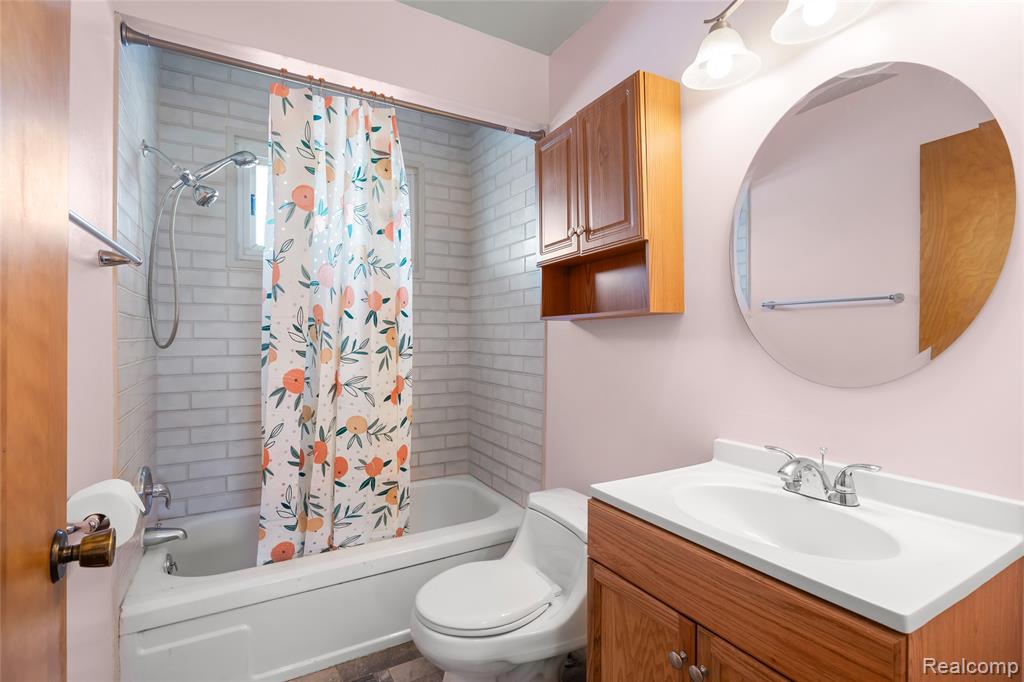 7043 N Wildwood Street, Westland, MI — Photo 18