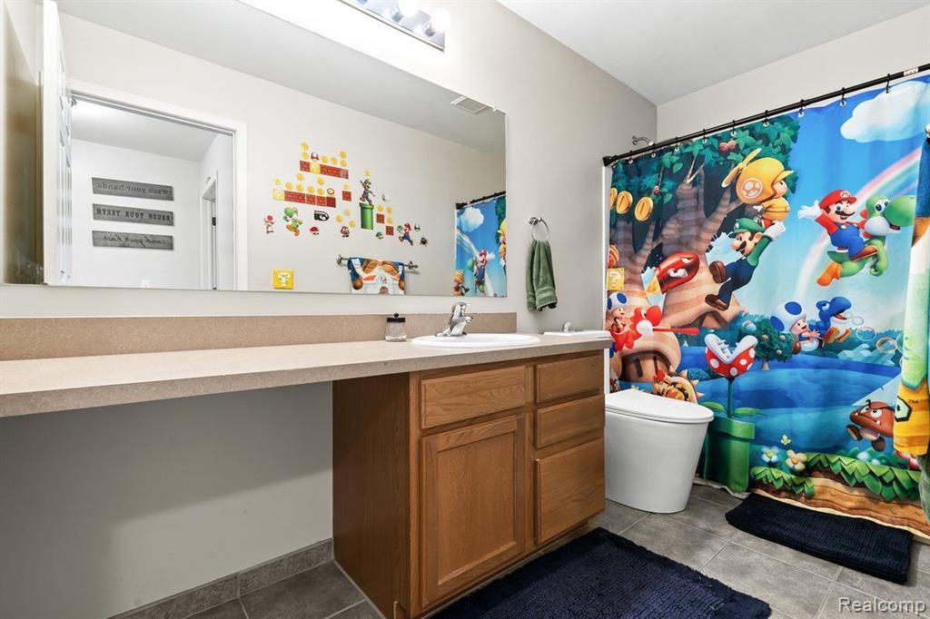 469 RIDGEWOOD Drive S, Ortonville, MI 48462 — Photo 34