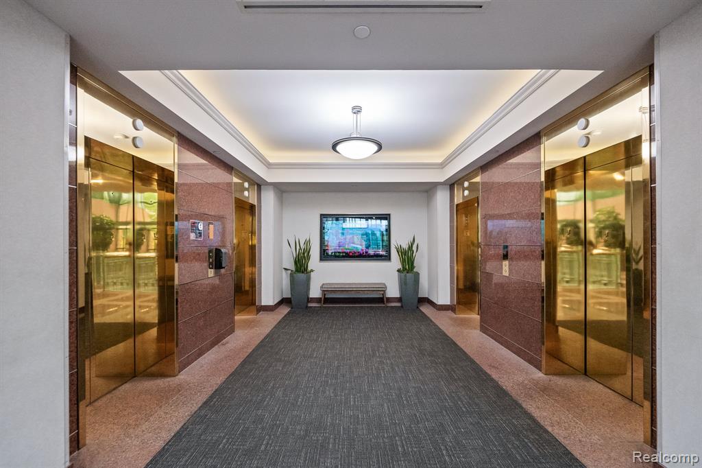 1155 Brewery Park Blvd, Detroit, MI 48207 — Photo 20