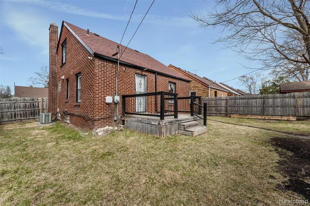18943 Curtis Street, Detroit, MI 48219 — Photo 30