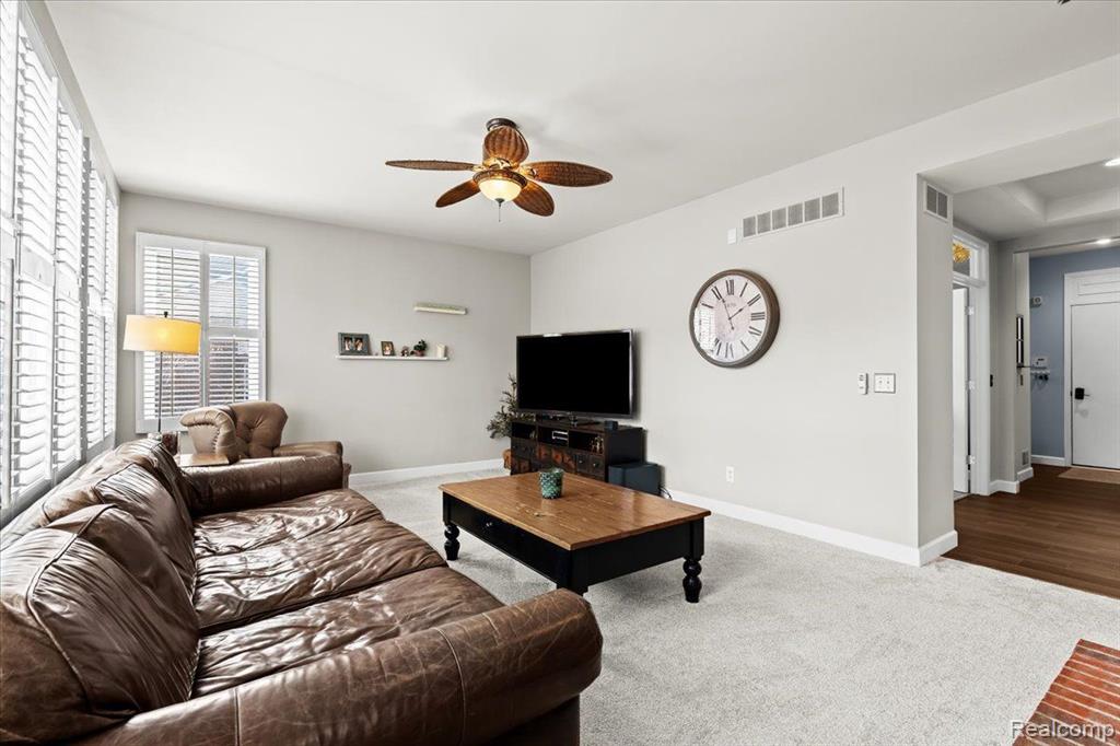17020 CARRIAGE Way, Northville, MI 48168 — Photo 18