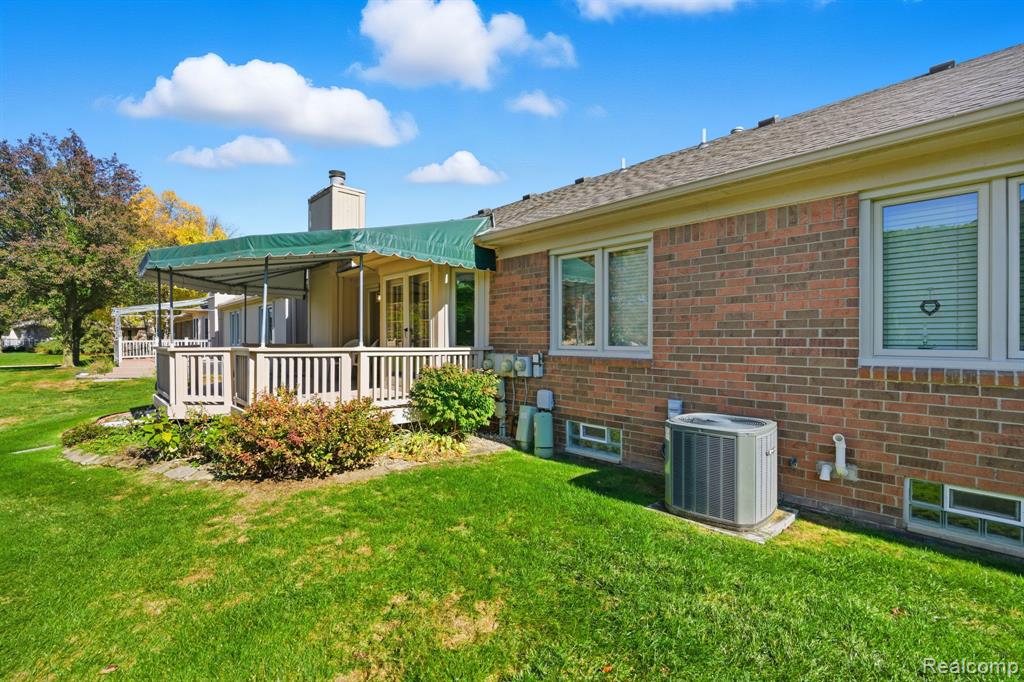41217 Fortuna Drive E, Clinton Twp, MI 48038 — Photo 28